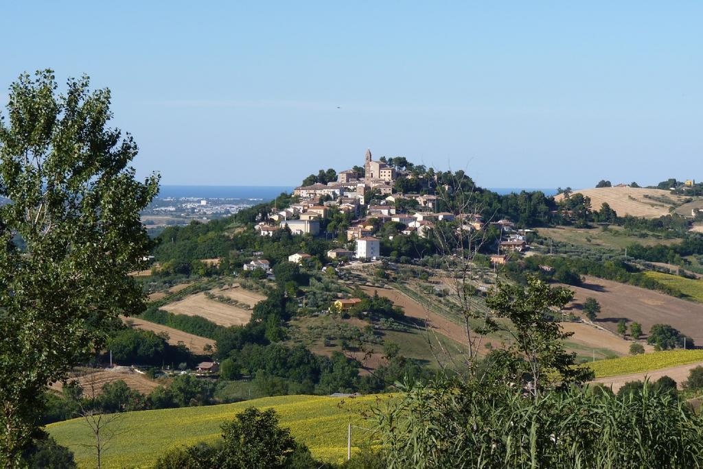 Albergo Diffuso Borgo Montemaggiore Montemaggiore al Metauro المظهر الخارجي الصورة