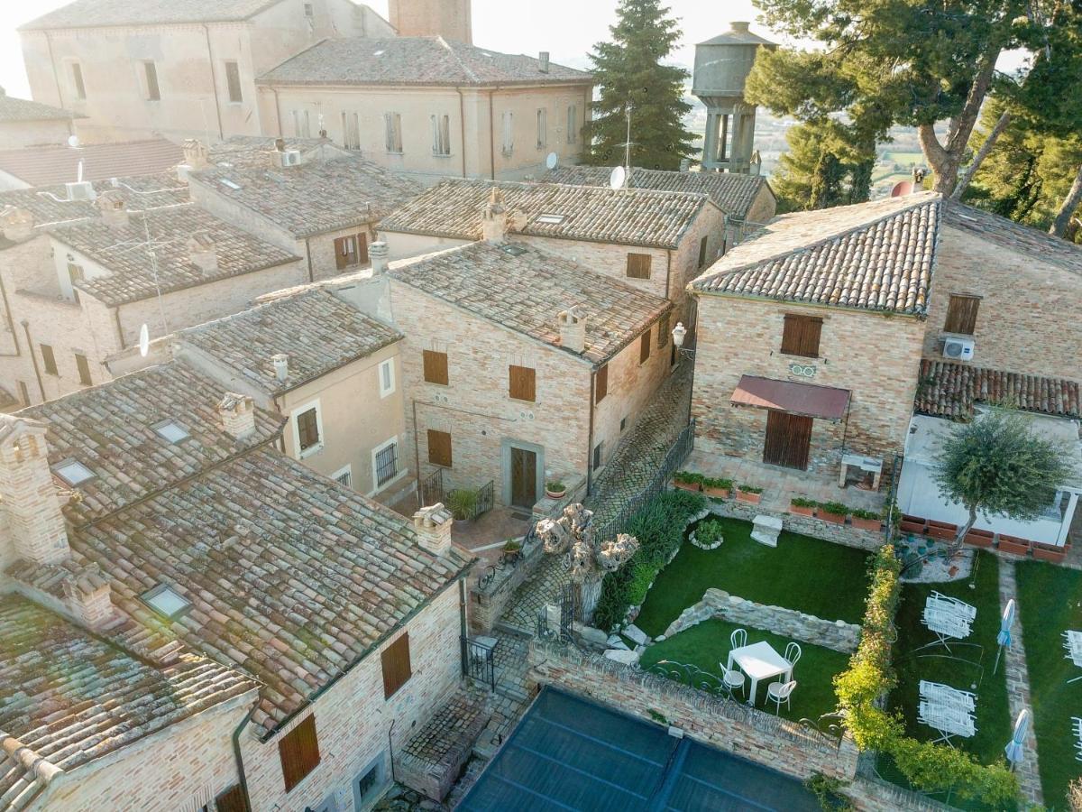 Albergo Diffuso Borgo Montemaggiore Montemaggiore al Metauro المظهر الخارجي الصورة