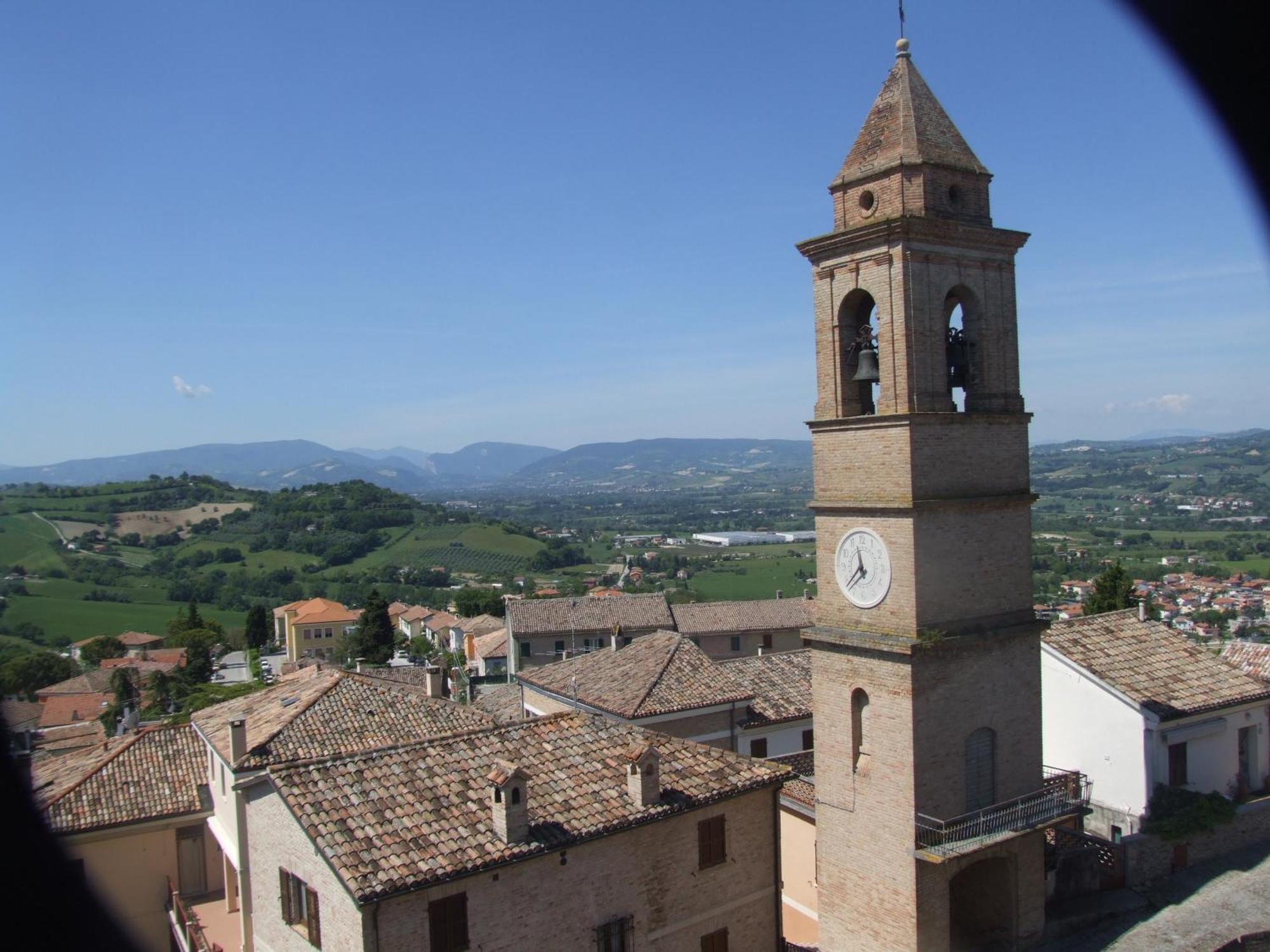 Albergo Diffuso Borgo Montemaggiore Montemaggiore al Metauro الغرفة الصورة